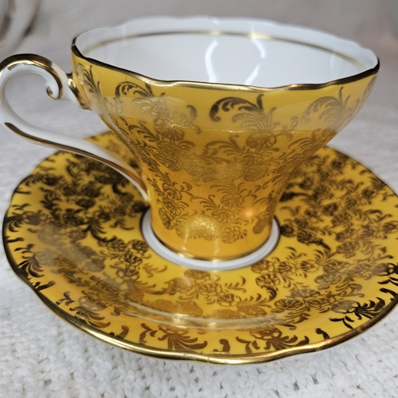 Aynsley England Bone China Cup and Saucer YELLOW GOLD White Gold RARE - Picture 13 of 16